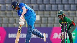 Womens Asia Cup: ഷഫാലിക്ക് ഫിഫ്റ്റി, ബംഗ്ലാദേശിനോട് പകരം വീട്ടി ഇന്ത്യ, ഗംഭീര ജയം
