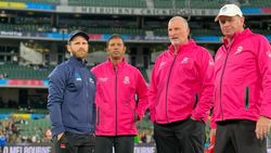 T20 World Cup 2022: ഇന്ത്യ- പാക് ത്രില്ലറിനു ശേഷം മെല്‍ബണിന് മതിയായി? രണ്ടും മഴയില്‍ മുങ്ങി