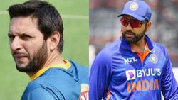 ഇന്ത്യയ്ക്ക് വേണ്ടത് ധോണിയേയും ഗാംഗുലിയേയും പോലൊരു നായകനെ, രോഹിത്തിനെ മാറ്റണം: ഷാഹിദ് അഫ്രീദി