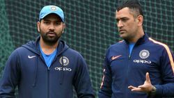 ഐസിസി ട്രോഫിയുയര്‍ത്താന്‍ ധോണി ചെയ്തതെന്ത്? രോഹിത് പഠിക്കേണ്ടത് നാല് ട്രിക്കുകള്‍!