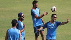 IND vs BAN: ആരെ പുറത്തിരുത്തും? രാഹുലിന് പുതിയ ദൗത്യം! പ്ലേയിങ് 11 തിരഞ്ഞെടുപ്പ് കടുപ്പം