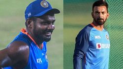 IND vs SL: രാഹുലിന് പകരം വേണ്ടത് സഞ്ജു! 70നടുത്ത് ശരാശരി, എന്നിട്ടും തഴഞ്ഞു