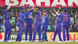 IND vs NZ: റണ്‍മല തീര്‍ത്ത് ഇന്ത്യ, ചിറകറ്റ് വീണ് കിവികള്‍- തൂത്തുവാരി, ഇന്ത്യ ഇനി നമ്പര്‍ 1!