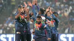 IND vs SL: അക്ഷര്‍ ഷോ പാഴായി, പൊരുതി വീണ് ഇന്ത്യ- ലങ്ക ഒപ്പമെത്തി