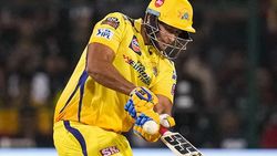 IPL 2023: ദുബെ ആര്‍സിബിയുടെ 'അച്ഛന്‍'! യുവി പോലും ഐപിഎല്ലില്‍ ഇങ്ങനെ കളിച്ചിരുന്നില്ല