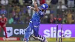 IPL 2023: രണ്ടു തവണ സ്റ്റംപ് തകര്‍ത്തു, അര്‍ഷ്ദീപ് കാരണം നഷ്ടം ലക്ഷങ്ങള്‍! വിലയറിയാം