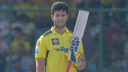 IPL 2023: കോലിയും സഞ്ജുവും 'സുല്ലിട്ടു', ദുബെ ആളാകെ മാറി, ധോണി എന്തു മാജിക്കാണ് കാണിച്ചത്?