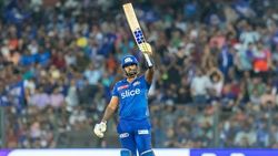 IPL 2023: 17 ഓവറില്‍ 53 റണ്‍സ്, 20 ഓവറില്‍ 103! സൂര്യക്കല്ലാതെ ആര്‍ക്കു പറ്റും?