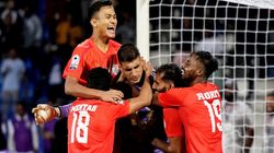 SAFF CUP: ചങ്കുറപ്പുള്ള ഗുര്‍പ്രീത്, ഇന്ത്യയുടെ 'സൂപ്പര്‍ മാന്‍'! സെമിയിലും ഫൈനലിലും ഹീറോ