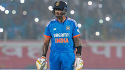 IND vs AUS: 19 ബോളില്‍ 37, പിന്നെ സൂര്യക്കു എന്തു പറ്റി? ഫിഫ്റ്റിക്കായി സ്ലോ ബാറ്റിങ്! അറിയാം