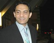 இந்திய வீரர்களிடம் பேச அசாருதீனுக்குத் தடை