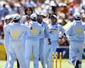 கிரிக்கெட்- 2 விக்கெட் வித்தியாசத்தில் இலங்கையை வென்ற இந்தியா!