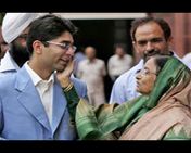 நாடு திரும்பினார் ~~தங்க மகன்~~ அபினவ் பிந்த்ரா-உற்சாக வரவேற்பு