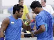 டென்னிஸ்: காலிறுதியில் லியாண்டர் பயஸ்-மகேஷ் பூபதி ஜோடி