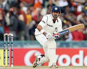 மொஹாலி டெஸ்ட் - இந்தியா நிதான ஆட்டம்