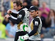 இந்தியாவை 7 விக். வித்தியாசத்தில் வீழ்த்தியது நியூசிலாந்து