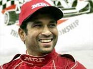 சச்சின் பேட்டில் அடிடாஸ் - எம்.ஆர்.எப்.புடன் ஒப்பந்தம் முடிந்தது