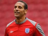 இங்கிலாந்து கேப்டன் ரியோ பெர்டினாண்ட் காயம் - 'கோச்' புலம்பல்