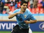 தென் கொரியாவை வீழ்த்தி காலிறுதிக்குள் நுழைந்தது உருகுவே