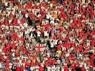 இங்கிலாந்தை அவுட்டாக்கிய 'ரெப்ரீ'!