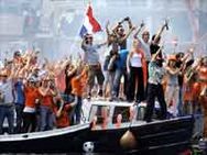 நெதர்லாந்து வீரர்களுக்கு உற்சாக வரவேற்பு