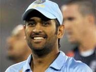 முத்தரப்புத் தொடரில் தோற்று நாடு திரும்பிய இந்திய வீரர்கள்