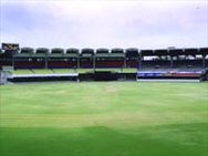 உலகக் கோப்பைக் கிரிக்கெட் போட்டி-சென்னையில் படு சூடான டிக்கெட் விற்பனை