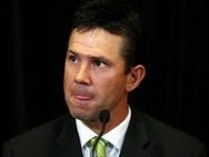 உலகக் கோப்பைத் தோல்வி எதிரொலி-கேப்டன் பதவியிலிருந்து விலகினார் பான்டிங்