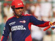 ஐபிஎல்-மும்பையின் புயல் வேகப் பந்து வீச்சில் 95 ரன்களில் சுருண்டது டெல்லி