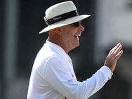 அம்பயர் டெரைல் ஹார்ப்பர் சரியில்லை-இந்திய வீரர்கள் புகார்