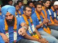 இந்திய மானத்தை காப்பாற்றியதற்கு இது தான் மரியாதையா?- ஆசிய கோப்பையை வென்ற ஹாக்கி அணி