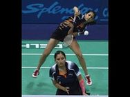 ஒலிம்பிக் பாட்மிண்டன்: பெண்கள் இரட்டையர் பிரிவில் இந்திய ஜோடி வெளியேறியது