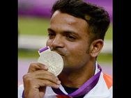 ஒலிம்பிக்: இந்தியாவுக்கு 2-வது பதக்கம்- துப்பாக்கி சுடுதலில் வெள்ளி வென்றார் விஜய்குமார்