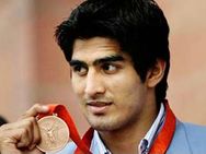 ஒலிம்பிக்: குத்துச் சண்டை போட்டியில் தோற்று இந்தியாவின் விஜேந்தர் வெளியேறினார்