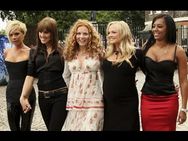 நடன மங்கைகளின் கோலாகல நடனத்துடன் ஒலிம்பிக் போட்டி நிறைவு விழா