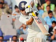 அஞ்சலி 'அபூர்வ' விசிட். நாக்பூர் டெஸ்ட் போட்டியுடன் ஓய்வு பெறுகிறார் சச்சின்?