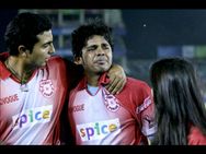 2008 'கன்னத்தில் அடி'யின் தொடர்ச்சியா?.. ஸ்ரீசாந்த்தை மாட்டி விட்டுள்ளனரா???