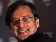 குற்றச்சாட்டு நிரூபிக்கப்படும் வரை ஸ்ரீசாந்தை குற்றவாளியாக நடத்தக் கூடாது: சசிதரூர்