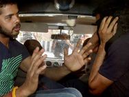 போலீஸார் முன் ஸ்ரீசாந்த்தும், சண்டிலாவும் செம சண்டை..!