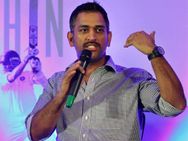 என் ஊரில் சுற்றுவதற்கு எதுக்கு பாதுகாப்பு?: டோணி