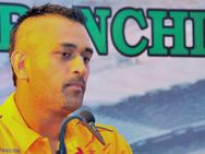 ஸ்பைக், நார்மல், கீரிப்புள்ள: டோணியின் ஹேர்ஸ்டைல்கள்