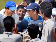 எங்கெங்கும் சச்சின் கோஷம்.. திருவிழாக் கோலத்தில் வாங்கடே!