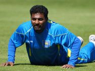 வடக்குப் பகுதியில் பயிற்சி செய்ய முரளிதரனுக்கு எதிர்ப்பு: இலங்கை நகரசபைக் கூட்டத்தில் தீர்மானம்