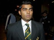 டிராபிக் போலீசாரை தாக்கிய பாக். கிரிக்கெட் வீரர் உமர் அக்மலுக்கு ஜாமீன்