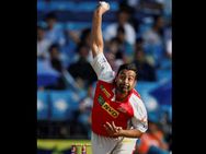 அடப் பாவமே.. இவங்களை வாங்க ஒரு பயலும் இல்லையாமே...!!