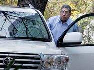 சுப்ரீம் கோர்ட் தீர்ப்பு எதிரொலி: ஐசிசியை விட்டு சீனிவாசன் ஒதுங்கிக் கொள்ள ஃபிகா கோரிக்கை