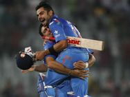 20 ஓவர் உலகக் கோப்பை கிரிக்கெட்: தென்னாப்பிரிக்காவை வீழ்த்தி பைனலுக்கு நுழைந்தது இந்தியா!!