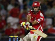 சர்வ சாதாரணமா 90 போடும் மேக்ஸ்வெல்.. 100ஐ தொட மாட்டேங்குறாரே...!