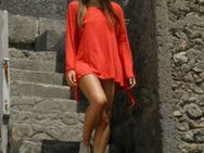 ஃபீஃபா உலகக் கோப்பை: ரசிகர்களுக்கு சிவப்பு விளக்கு பகுதி பெண்களின் அதிரடி சலுகை