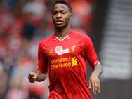 பள்ளியில் டிஸ்மிஸ், 16 வயதிலேயே அப்பா.. கால்பந்தில் கலக்கும் இங்கிலாந்தின் ரஹீம் ஸ்டெர்லிங்